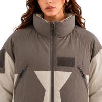 Veste matelassée géométrique patchwork pour femme, col montant, fermeture éclair sur le devant, patch de marque auto-agrippant, manteau chaud d'extérieur