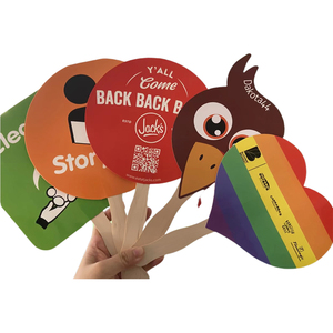 Ventiladores de mano de cartón de papel con forma y logotipo personalizados con palo de madera - Product Image 2