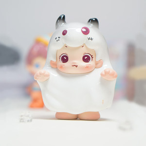 BOP TOYS Série de boîtes mystères Littoral : La Série des Villes Contes de Fées, Figurines Mignonnes à Offrir, Prince Fantôme et Clown - Product Image 2