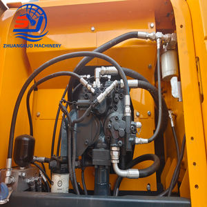 Excavatrice sur pneus Hyundai 210W-9 presque neuve et d'occasion de marque coréenne Excavatrice sur pneus Hyundai 210W-9 d'occasion Excavatrice sur pneus importée de Corée - Product Image 6