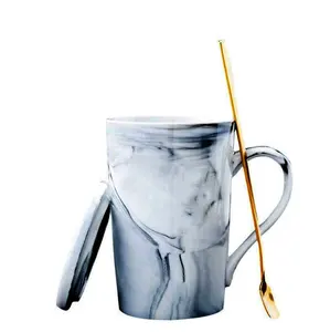 Hotsale 대리석 질감 유약 별자리 세라믹 커피 머그잔 450ml 클래식 물 컵 숟가락과 뚜껑 12 조디악 컵 세트