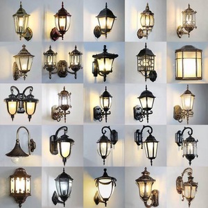 Lanterne murale extérieure en alliage d'aluminium, lumière LED étanche 110-240V, utilisation en jardin, lumière du jour 5000K, garantie 10 ans, CRI 90 - Product Image 5