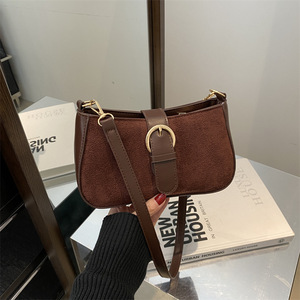 Bolso de mujer esmerilado con hebilla de cinturón 2024 nuevo bolso de hombro Popular para axilas para damas - Product Image 4