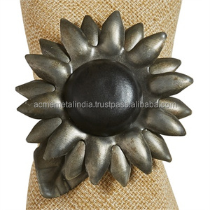 Rond de serviette de qualité supérieure en métal noir avec un design unique, parfait pour le porte-serviettes élégant et les paramètres de table de luxe - Product Image 3