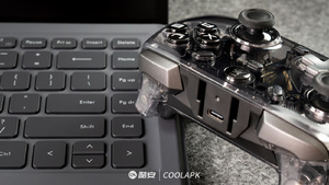 จอยเกม Red Magic GamePad รุ่น Blade Grip ไร้สาย สำหรับมือถือ พีซี บลูทูธ คอมพิวเตอร์ ทีวี ลาย Black Myth Wukong รุ่น Red Magic Red Ma - Product Image 3