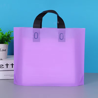Sacs de shopping avec logo personnalisé, sacs cadeaux en plastique, sacs d'emballage pour vêtements, sacs de rangement réutilisables, logos imprimés