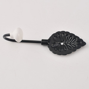 Modern Minimalist Zinc Alloy Leaf Wall Mount Robe Hook Black Single Hook For Bathroom Wardrobe Easy Installation - Product Image 4
