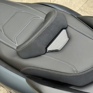 Convient aux sièges modifiés Yamaha NMAX 2020-2024, version espagnole avec siège confortable abaissé et dossier surélevé. - Product Image 4