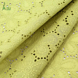 Tecido de Algodão Tingido de Alta Qualidade com Bordado Inglês, Tecido de Renda de Algodão, Voile Suíço - Estoque Disponível para Vestuário e Vestidos Infantis - Product Image 6