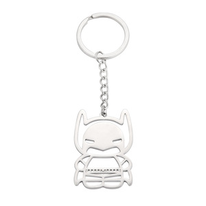 Porte-clés en acier inoxydable 304 avec pendentif <span class=keywords><strong>Batman</strong></span> creux en acier titane de l'usine Yiwu Ge Xiang - Product Image 5