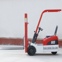 Chariot élévateur électrique compact pour entrepôt, conception à trois points avec levage hydraulique, capacité de 500 kg, batterie au plomb-acide, pneus pleins