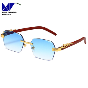 Gafas de Sol Rectangulares Pequeñas Sin Montura de Madera Sintética Estilo Retro Vintage <span class=keywords><strong>2023</strong></span> OEM con Protección UV400 y Lentes de PC - Product Image 4