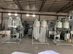 Machine de remplissage de fibres, collecteur de rembourrage pour oreiller ou coussin, machine d'aspiration de matériaux - Product Image 5