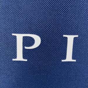 Bolsas de asas de poliéster grandes azules Bolsa de compras de poliéster Logotipo impreso Venta al por mayor Sublimación Espacios en blanco 100% Bolsa de almacenamiento portátil - Product Image 5