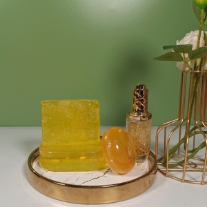 Savon Visage au Collagène et Or 24K, Cosmétiques de Luxe Naturels, Biologiques, Véganes, Éclaircissant et Blanchissant - Product Image 4