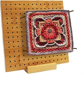 कस्टम 7.8 इंच वर्ग बांस लकड़ी दस्तकारी crochet अवरुद्ध बोर्ड