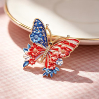 Broche papillon drapeau américain, épinglette patriotique florale en émail et strass pour le 4 juillet