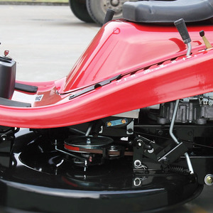 Tondeuse à gazon professionnelle autotractée à essence de 30 pouces avec lame rotative - Product Image 4