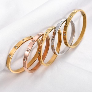 Bracelet manchette ouvert en acier inoxydable et zircone pour femme, motif œil et cœur, accessoire de bijouterie en métal poli, cadeau - Product Image 4