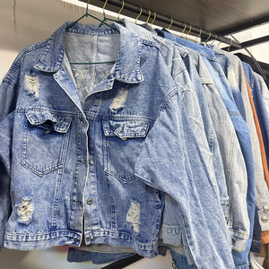 Vêtements d'occasion en balles pour adolescentes, femmes et <span class=keywords><strong>hommes</strong></span>, incluant des articles au crochet - Product Image 2