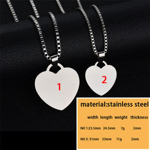 Collier Pendentif Cœur Rond en Acier Inoxydable Plaqué Or, Personnalisable <span class=keywords><strong>avec</strong></span> Gravure <span class=keywords><strong>Photo</strong></span> ou Lettre, Bijoux Femme en Gros - Product Image 5