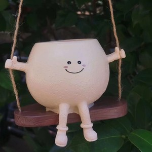 Jolies créations en résine, pots <span class=keywords><strong>de</strong></span> fleurs suspendus avec visage souriant, pots <span class=keywords><strong>de</strong></span> fleurs suspendus avec visage <span class=keywords><strong>assis</strong></span>, pour décorations <span class=keywords><strong>de</strong></span> jardin - Product Image 1