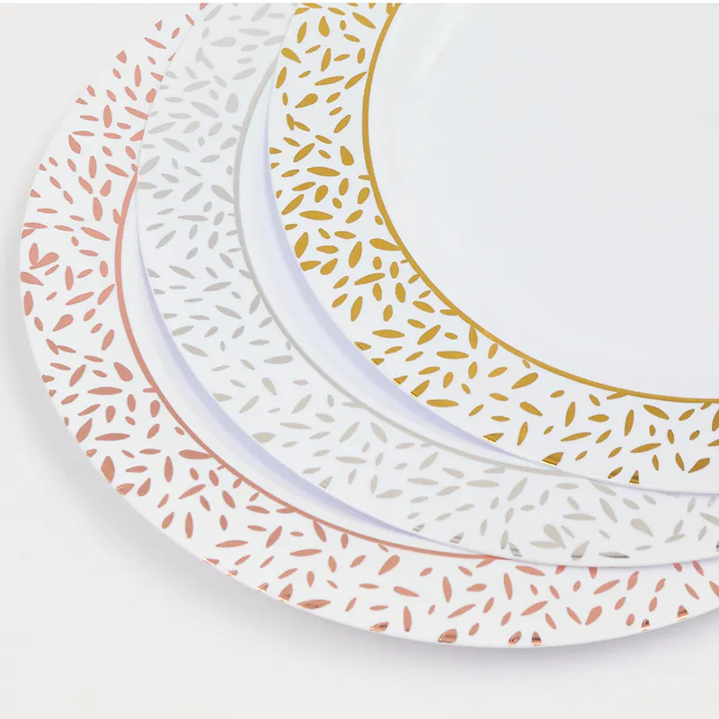 High Quality New Arrival Gold Rim Design Disposable Plastic Tableware Set