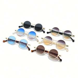 Lunettes de soleil rondes rétro 2025 personnalisables avec logo, monture fine, verres dégradés UV400, rivets, style punk, pour hommes et femmes - Product Image 4