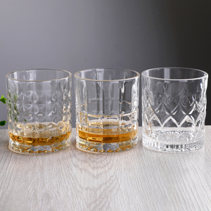 Verres à <span class=keywords><strong>whisky</strong></span> en cristal gravés vintage de 10 oz avec logo personnalisé en gros, ensemble de verres à <span class=keywords><strong>whisky</strong></span> avec base lourde, motif en diamant à nervures - Product Image 2