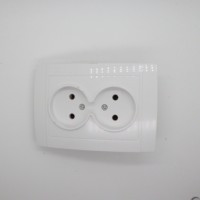 Prises murales européennes en plastique 2P les plus vendues, supports et bases de lampes avec courant nominal de 10A, utilisation intérieure/extérieure