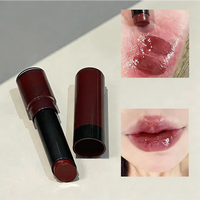 Rouge à lèvres solide effet miroir aqueux, brillance satinée rouge verre, longue tenue, pigmenté