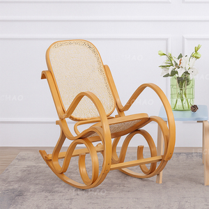 Chaise à bascule en bois courbé avec dossier en rotin, cadre en bois massif et design incurvé élégant Vente en gros directe d'usine - Product Image 4