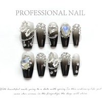 TSZS Ongles à presser de luxe, forme cercueil moyenne conique, faits main, avec décorations géantes en cristal et alliage, en acrylique, pour salons et vente en gros