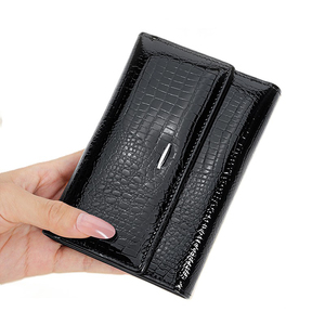 Portafoglio da Donna in Vera Pelle di Coccodrillo <span class=keywords><strong>Nera</strong></span> Goffrata, Borsa a Mano Sicura in Vera Pelle Bovina per Donna - Product Image 2