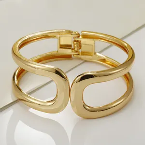 Kaimei New Arrival Fashion Jewelry Hollow out Bracelet Double Zinc Alloy Wholesale Women Gold bangle bracelet charms wholesale