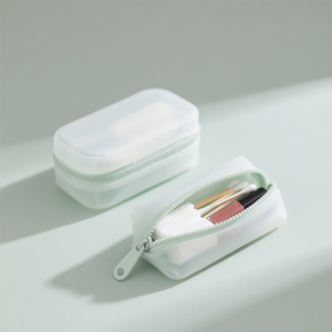 Conteneur de boîte de stockage de distributeur de cotons-tiges d'oreille en silicone biologique écologique personnalisé de gros - Product Image 1