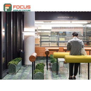 Vitrine à café illuminée, finition bois mat, aménagement en coin, vitrine de magasin, vitrine à café - Product Image 2