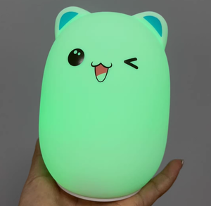 Lámpara Nocturna LED de Oso de Dibujos Animados Recargable, Regalo Especial, Cargador USB, Lámpara de Silicona Suave para Dormitorio Infantil, Tamaño Pequeño - Product Image 1
