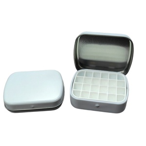 Mini palette en métal, boîte <span class=keywords><strong>de</strong></span> rangement portable pour <span class=keywords><strong>peinture</strong></span> <span class=keywords><strong>aquarelle</strong></span> d'extérieur, étui vide en métal pour gel à ongles - Product Image 4