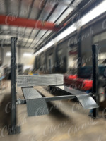 Élévateur de stationnement automobile robuste à quatre poteaux pour atelier