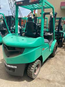 Chariot élévateur d'occasion MITSUBISHI FD30 pour travaux de terrassement - Offre Spéciale - Product Image 2