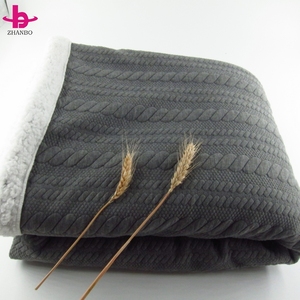 Manta de Sherpa de Tela Scuba con Capa de Aire Reciclado, Textil Técnico con Capa Espacial, Certificación OEKO-TEX, Para Todas las Estaciones, Venta al por Mayor, Fábrica GRS - Product Image 2