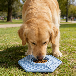 Comedero Lento Plegable de Silicona de Grado Alimenticio para Mascotas, Tapete para Lamer para Perros y Gatos con Fuerte Ventosa Antiderrames, Alimentación Saludable - Product Image 5