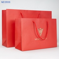 Sacs en papier gaufré sérigraphie avec emballage personnalisé Sac en papier cadeau pour l'épicerie en tissu pour chaussures