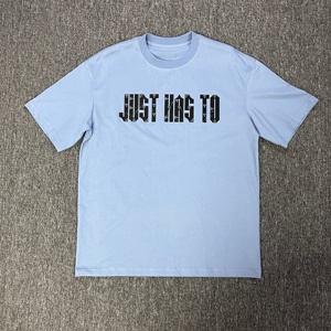 T-shirt en tricot surdimensionné pour homme avec imprimé 'Just Has To', bleu clair, streetwear décontracté, 100% coton, écologique, poids lourd - Product Image 2