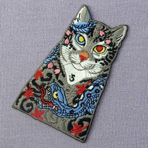 Toppe ricamate su <span class=keywords><strong>gatti</strong></span> personalizzati con serpente e foglie Patch per tatuaggio Applique in ferro su cucito su ricamo per <span class=keywords><strong>gatti</strong></span> ricamati - Product Image 5