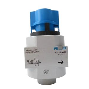 10 Connecteurs en T clipsables QST-12, neufs, en boîte ouverte - Product Image 1