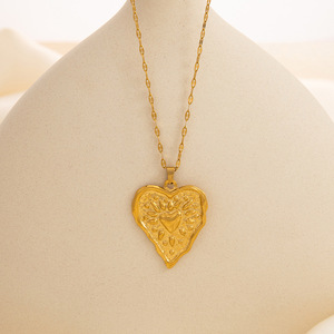 Collar con Colgante en Forma de Corazón de Acero Inoxidable, Chapado en Oro de 18K, Textura Martillada, Cadena para Clavícula, Joyería de Moda - Product Image 3