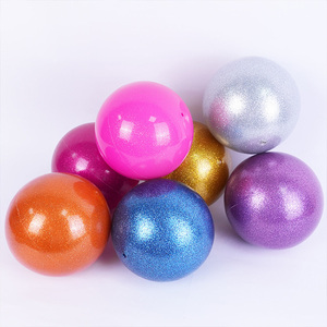 Palla da Allenamento per Ginnastica Anti-Scoppio Spessorata Rosa Viola Blu 15CM 18CM in PVC Glitterato per Esercizi di Ginnastica Artistica e Ritmica - Product Image 5