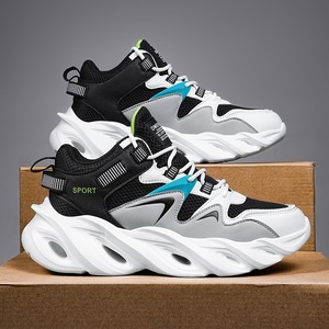 รองเท้ากีฬาหัวเหล็กน้ำหนักเบาใส่สบาย ป้องกันการเจาะทะลุ เหมาะสำหรับงานก่อสร้าง - Product Image 1